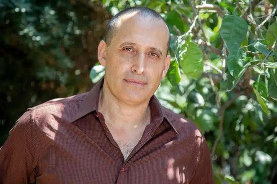 תמונת מופע: ארז בר -קלינט איסטווד
